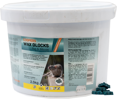 A highly active anticoagulant ready for use paste bait for the control of rats and mice in the domestic, industrial and public health sector.