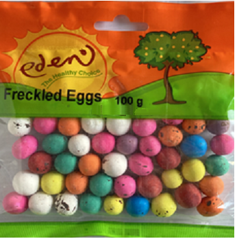 Fruit pulp coated in chocolate and a sweet layer. Cocoa, vegetable fat, skim milk, whey powder, maltodextrin, sugar, flavourants, fruit pulp, gum acacia, starch glazing.