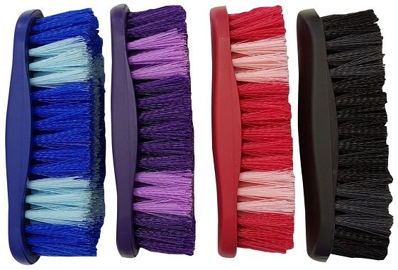 A nicely sized brush, mostly used for manes, tails and hooves. Can be used on heavy winter coats to remove stubborn dirt. Synthetic bristles are easy to keep clean and the rubberised grip makes it easy to hold and use.