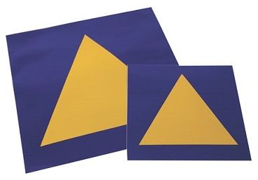 Warning triangle Dimensions: 23cm x 1cm x 19cm.