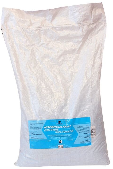 Revet Copper Sulphate is an additive to dip tanks to control bacterial build up. Mix into dip tank at ratio of 500g in 1000 litre water.