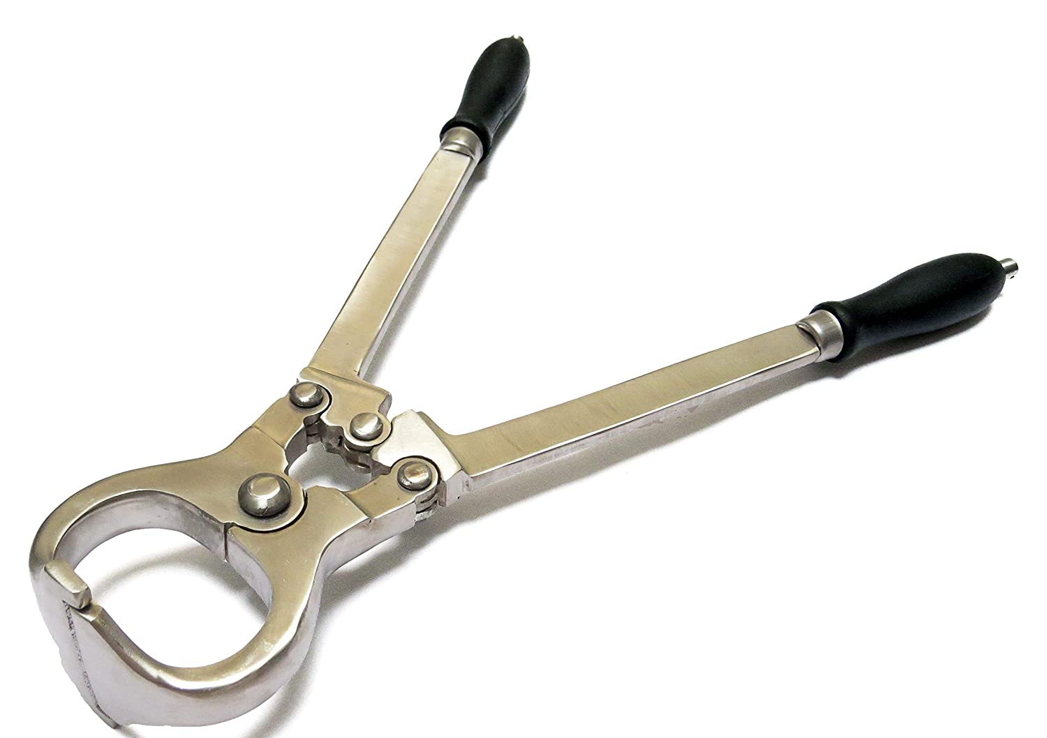 Bloodless castrator pinchers.