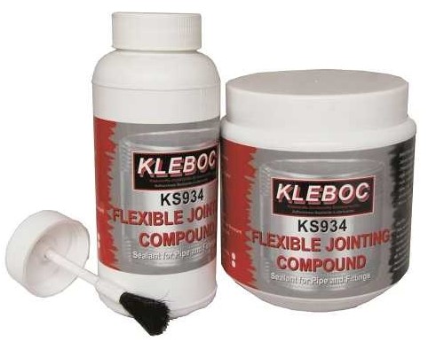 Flexible jointing compound sealant is an oxidation curing product, which has a composition of raw materials which allows for a flexible cure.
