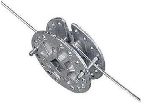 Cast aluminium alloy. Super strong, lightweight, rust resistant. Heavily galvanized steel wire clip. No need to cut wire before straining.