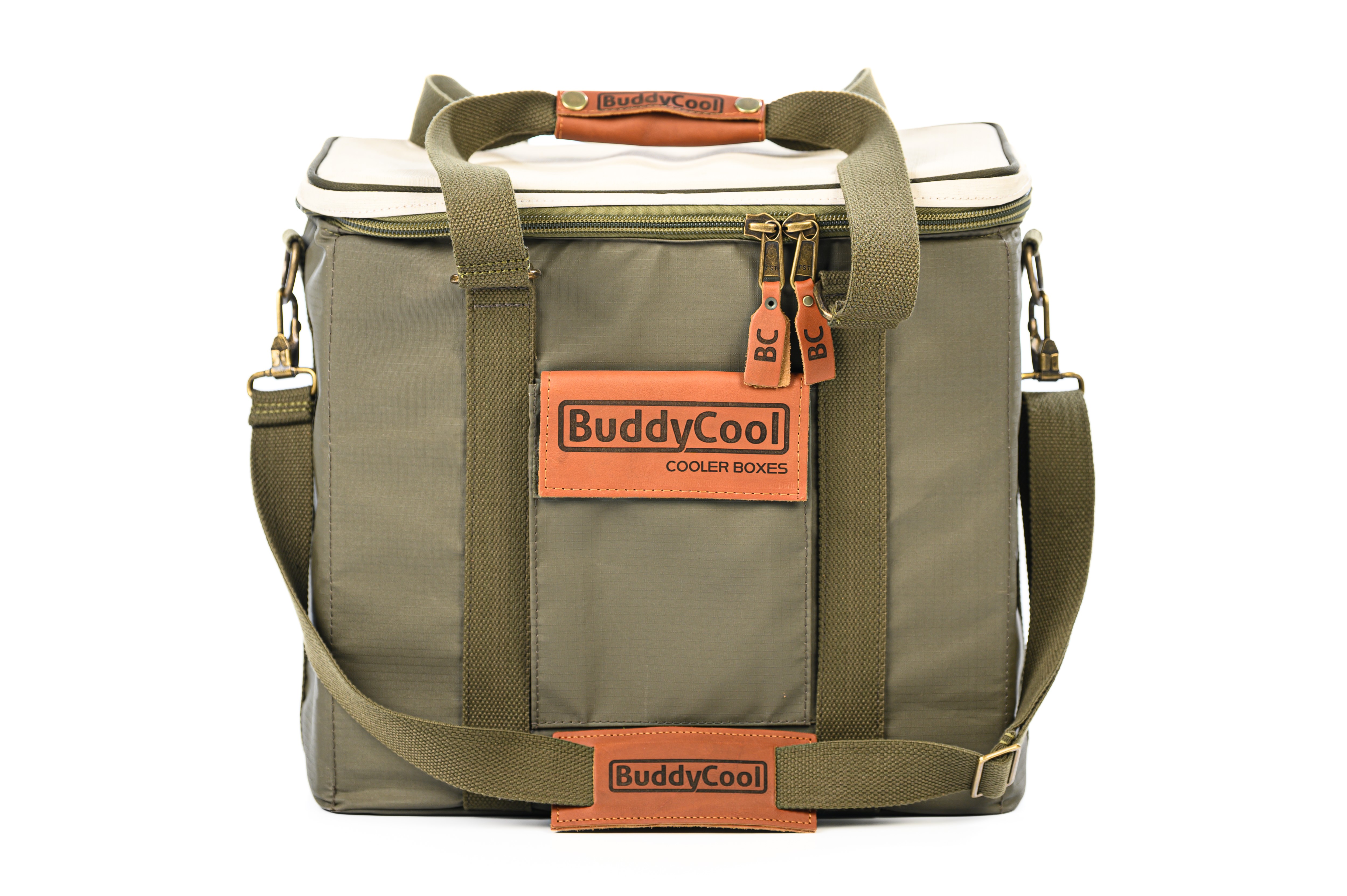 BuddyCool Badger Series 22L Soft Bag. Leak resistant. Easy to clean. Holds 2L Bottles upright. UV resistant material. Genuine leather finishes. Movable padded divider. Front dry storage pocket. 12 Month warranty. Dimensions: L450mm xB320mm xH410mm
