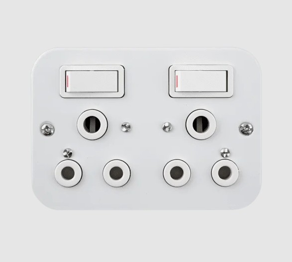 The Switch Classic Socket from Crabtree is a reliable double 16A socket designed for industrial and commercial applications. Featuring a clean white finish, it offers a durable and practical solution for everyday power needs. With dimensions of 119 × 83, this socket combines functionality with a classic design and is supplied in a convenient bag for easy handling and installation.