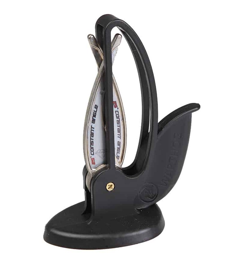 The Curve is a high-quality, easy-to-use sharpener designed for fast and efficient results. Featuring non-adjustable rods, it requires you to simply keep your blade flat against the guide and let the sharpener do the work. Its uniquely curved diamond rods maintain a consistent 25-degree angle along the entire length of the blade, while the spring-loaded design applies equal pressure to both sides as you pull the knife through, ensuring balanced and precise sharpening every time.