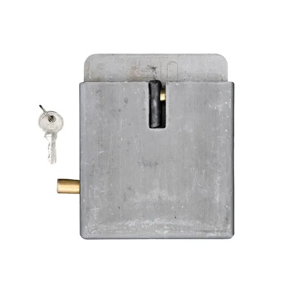 This heavy-duty large security gate lock is designed for maximum protection, making it ideal for larger gates and high-security applications. It features a strong and reliable locking mechanism, built for durability and long-lasting performance. The lock is also easy to install and resistant to tampering, ensuring dependable security and peace of mind.