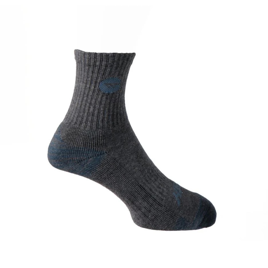 Designed for all adventures for the regular weekend warrior or technical outdoor enthusiast. The HI-TEC Exploration Long Sock keeps your feet fresh with the help of BIOMIX and the flexible elstane ensures comfortable traverse.
