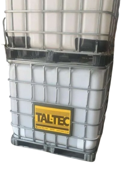 The flowbin tank has a capacity of up to 1,000 litres for dip mixture. It serves as a tank for the sheep spray race. While the flowbin is not brand new, it is still in A-grade condition.