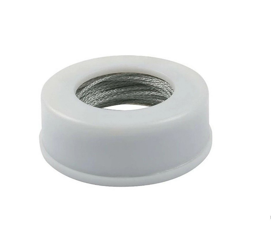 Designed specifically for dehorning, this tool is quick and easy to use. One wire is required for each horn, meaning two wires are needed per animal.