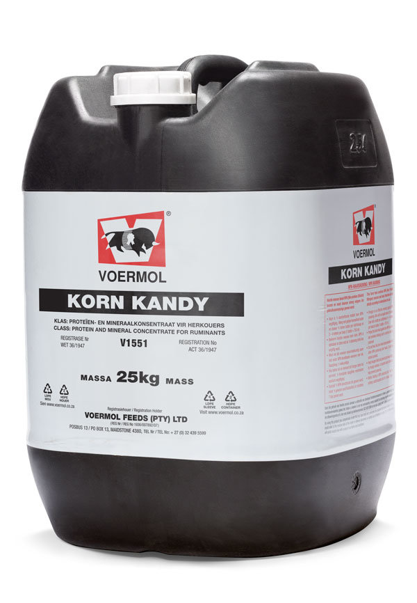 VOERMOL KORN KANDY (V1551). Class: Protein & Mineral Concentrate for Ruminants. A liquid concentrate for enriching grain. Provides a safe, convenient way to feed grain because it is buffered and contains medicaments. Helps limit coccidiosis in lambs and calves and raises blood glucose, assisting in preventing pregnancy toxaemia and ketosis. Easy to use and eliminates feed troughs; enriched grain can be fed on hard surfaces. Not dusty, limiting wastage. A versatile, balanced concentrate for sheep, goats and cattle.