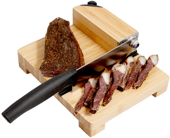 PLEASE NOTE: Clearance Stock - Limited Stock Available, first come first serve.
High quality stainless steel blade. Holds an edge for extended periods. Cuts effortlessly and sharpens easily. Ergonomic, rubberized handle with superb grip. Detachable knife for independant use and easy cleaning. Compact spanner included for convenient blade fitment and removal bamboo chopping base. Clean and hygenic, ideal for slicing biltong & most food items. Built in guide keeps food items safely alligned. Non-slip feet ensure good grip on work surfaces. Machined cavity in the body for storage of the compact spanner (included). Fitted with a tungsten carbide knife sharpener (elevated for safety). Built-in tungsten carbide knife sharpener. Easily sharpens kitchen and household knives. Quick and simple to use, requires no special skills. Safe and practical.