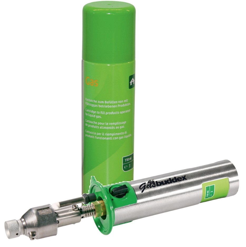 The gas-operated horn remover is designed to provide maximum freedom of movement during use, as it operates without any cables. This allows for greater flexibility and ease of handling in the field.