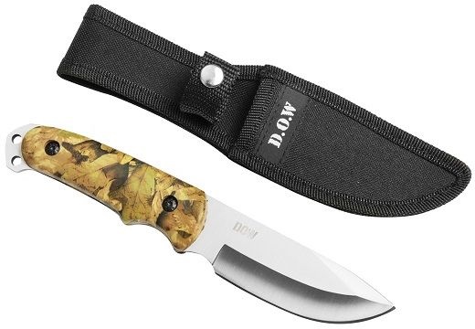 PLEASE NOTE: Clearance Stock - Limited Stock Available, first come first serve.The dependability of the whitetail has made it a favourite not only with hunters but survivalist too. The whitetail is the knife that survival schools teach with and recommend to their students. A heavy duty nylon sheath rounds off the package.