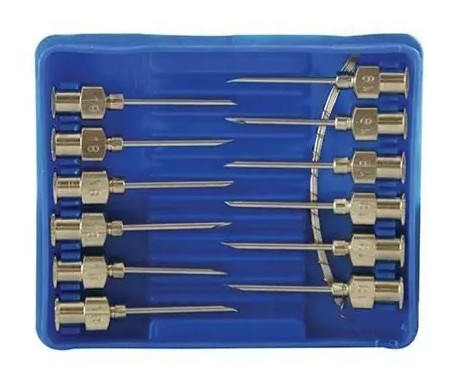 The Swavet Needle Luer 18G 3/4" is a high-quality stainless steel Luer Lock needle designed for reliable, precise, and safe use in veterinary and agricultural applications. It offers strong durability and consistent performance, making it suitable for routine procedures, and is fully compatible with standard Luer Lock syringes for secure fitting and ease of use.